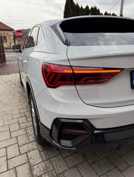 Audi Q3 Sportback 1.5 35 TFSI BENZINA 
Anul 2024
