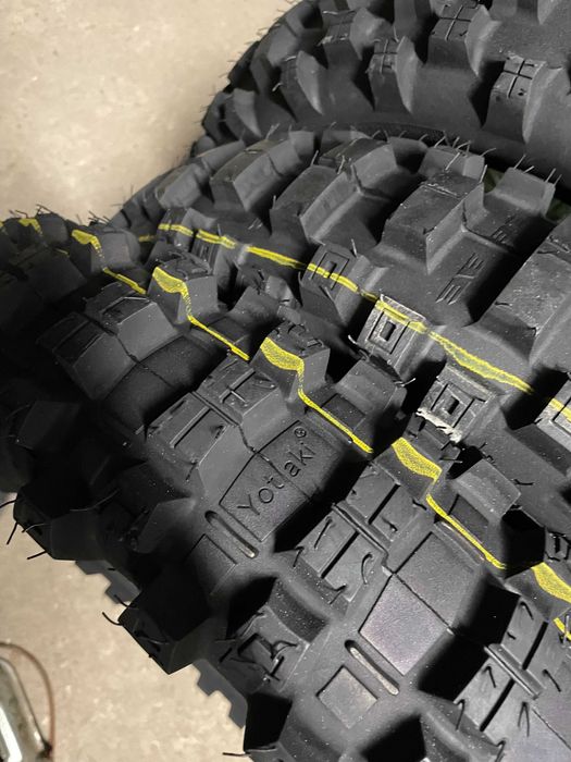 YOTAKI ENDURO ГУМА 140/80-18 С 1 ЖЪЛТА ЛИНИЯ ендуро гума