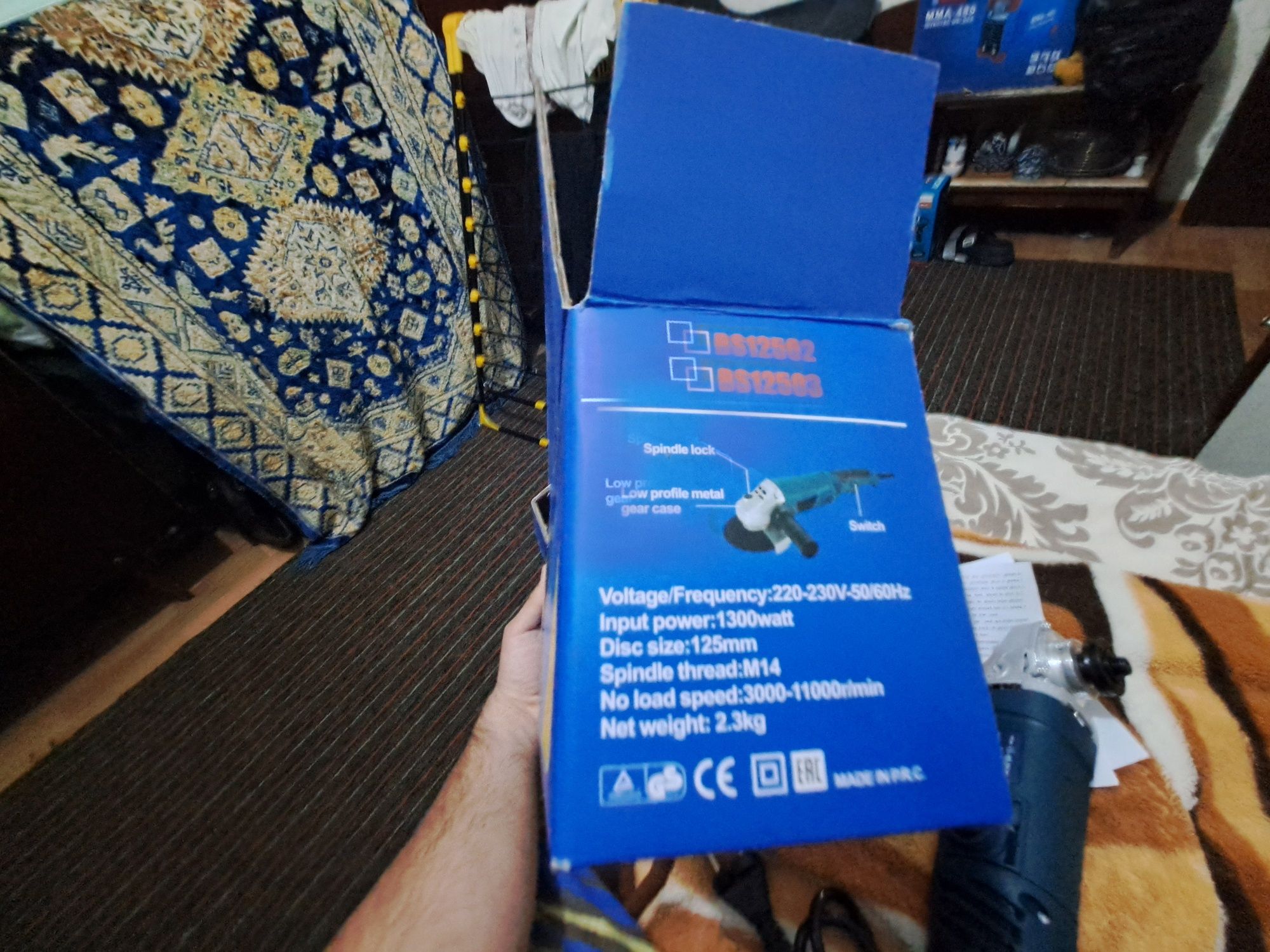 Продаеца новые  сварочный апарат и болгарка