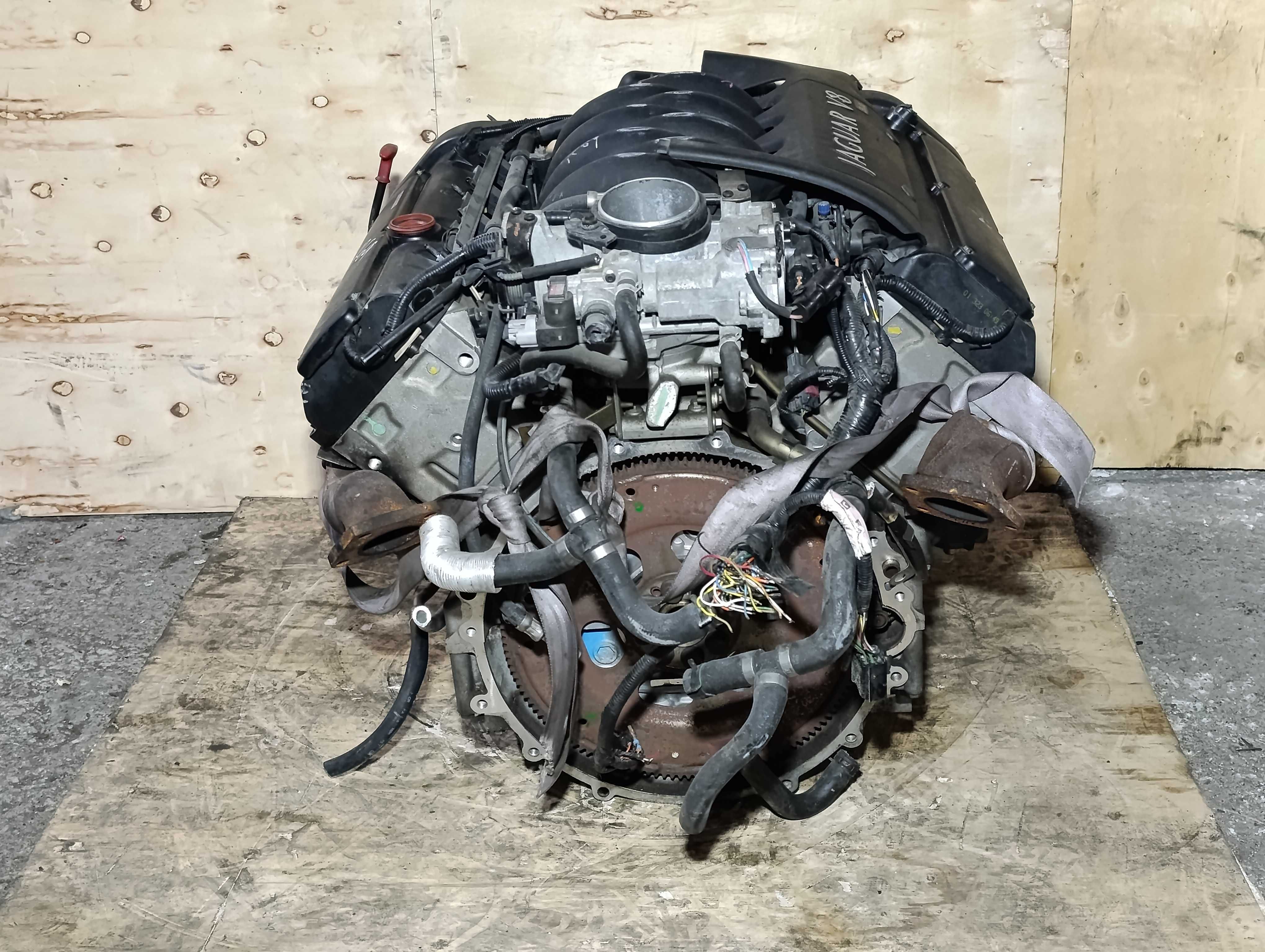 Двигатель AJV8 3.2 Jaguar XJ X308 V8 AJ27 97-03г
