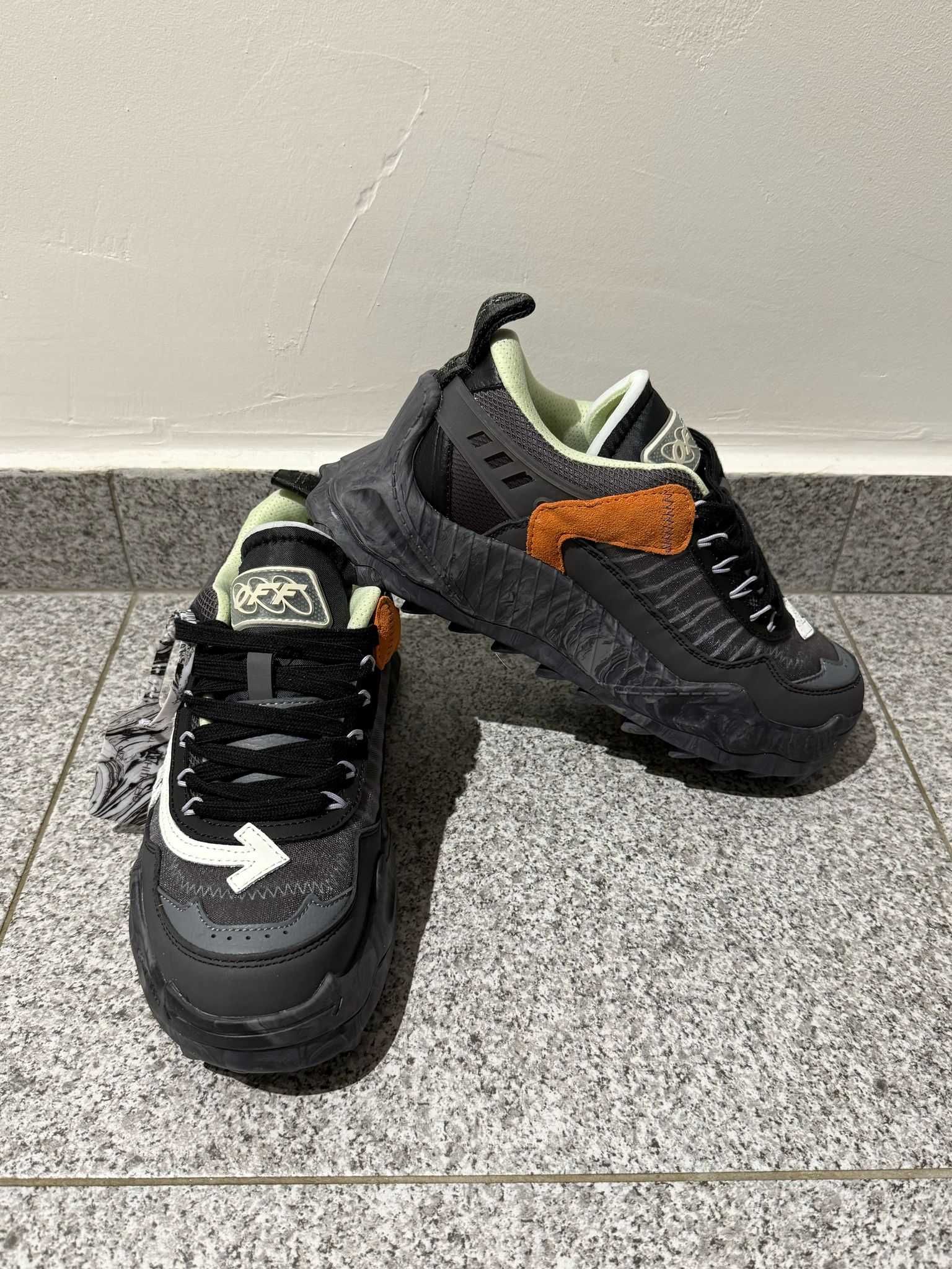OFF-WHITE Odsy 1000 Dark Grey