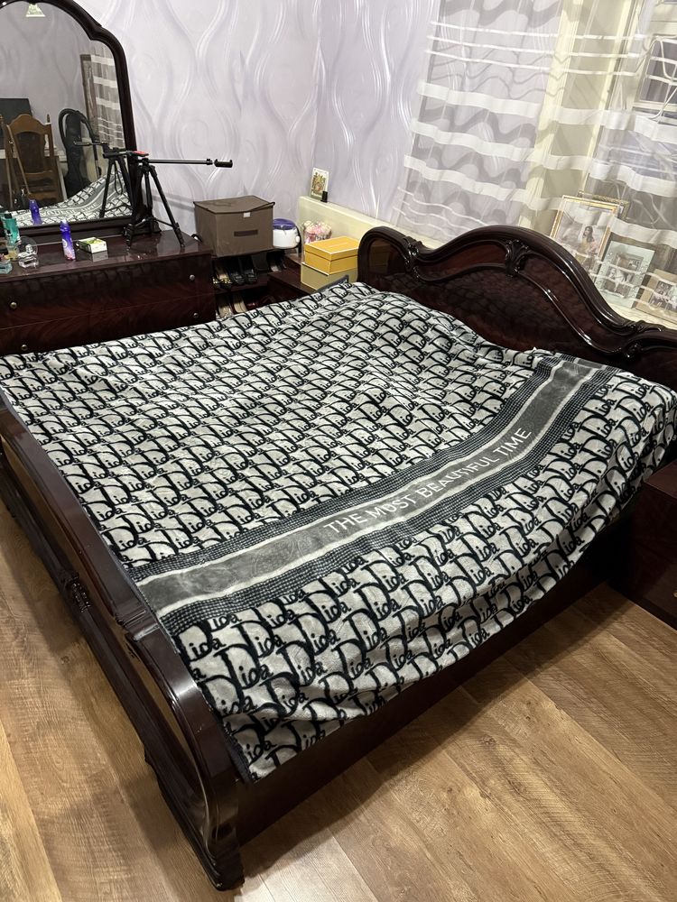 Продам комплект мебели  для спальни