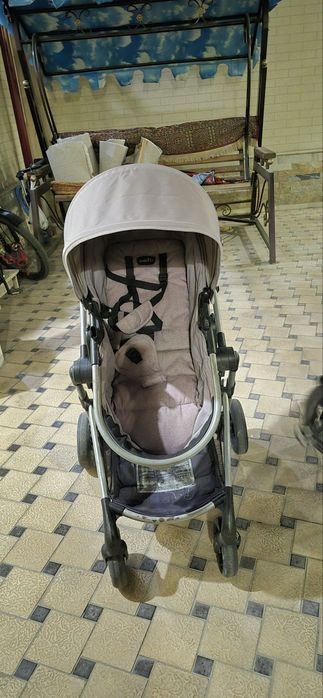 Детская коляска в нормальной состоянии