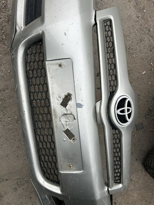 Предна броня Toyota Corolla Verso