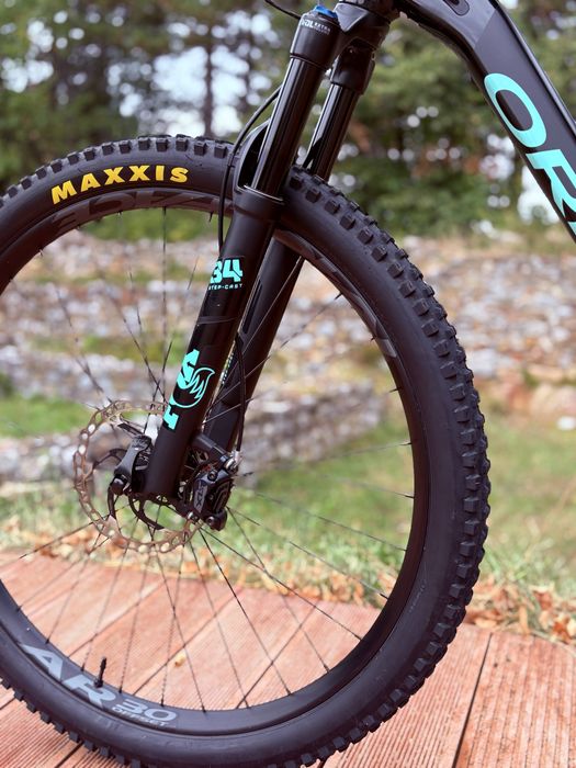 2022 Orbea Oiz H10 TR Fox/XT