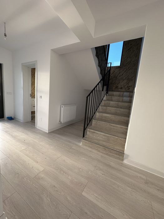 Vilă 5 camere, 2 băi, Popas Păcurari - Soleia str. Lacului, 120mp util