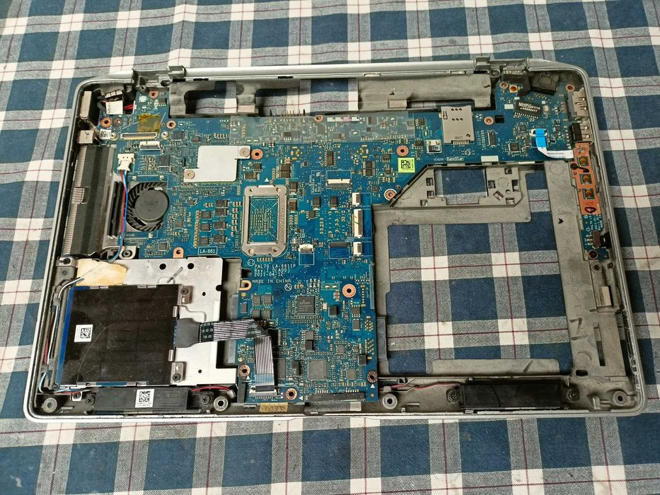 Carcasa module Dell Latitude E6320