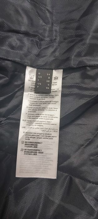 Vand geaca dama marimea 36 marca Esprit