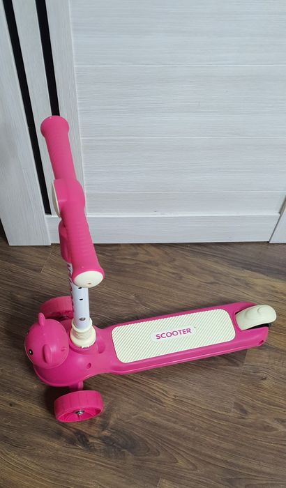 Детский самокат scooter