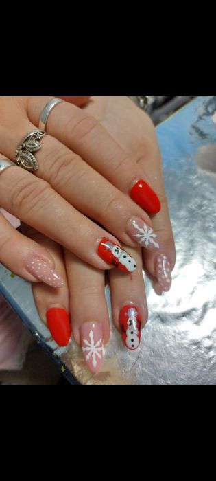 Unghii cu gel  /codițe împletite