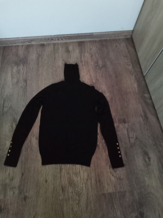 Дамско черно поло ,Zara, много запазено