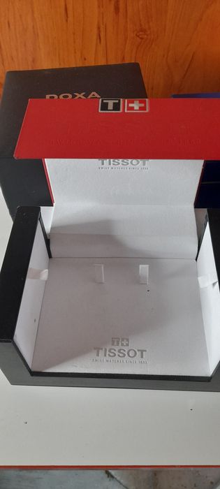 Стара кутия за часовник телефон Doxa Vertu Tissot Festina Candino.