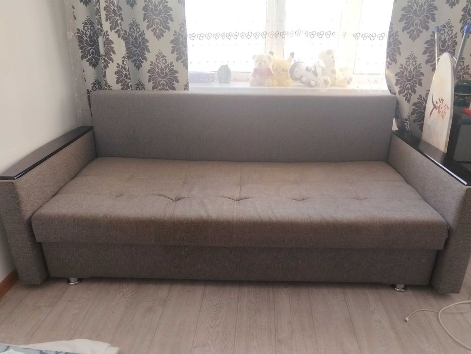 Продам диван б-у за 40тыщ. Монкеулы. Уральск