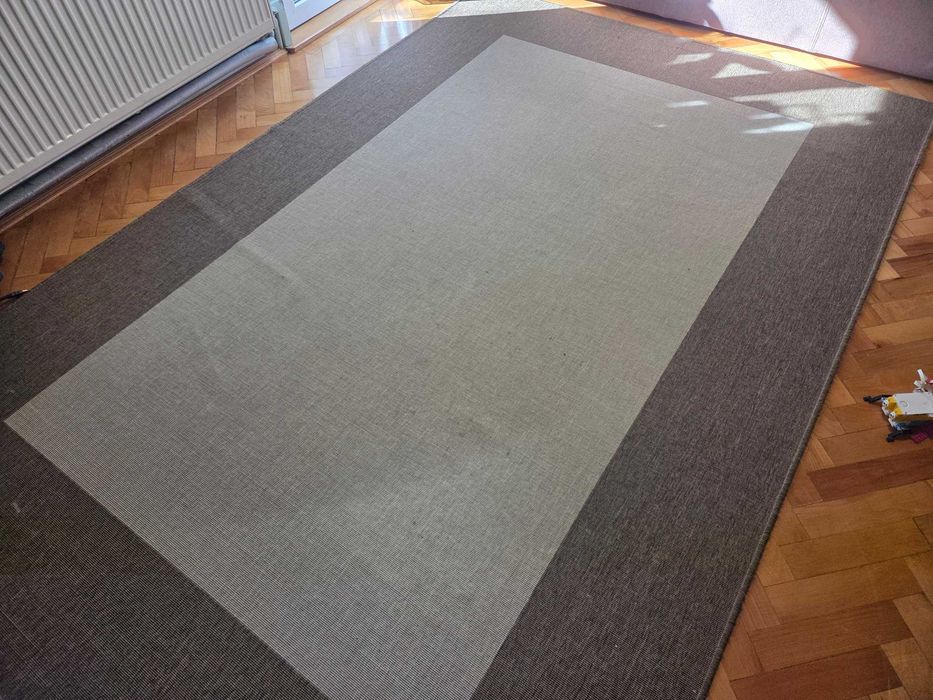 Covor 2x3m bej cu margini maro