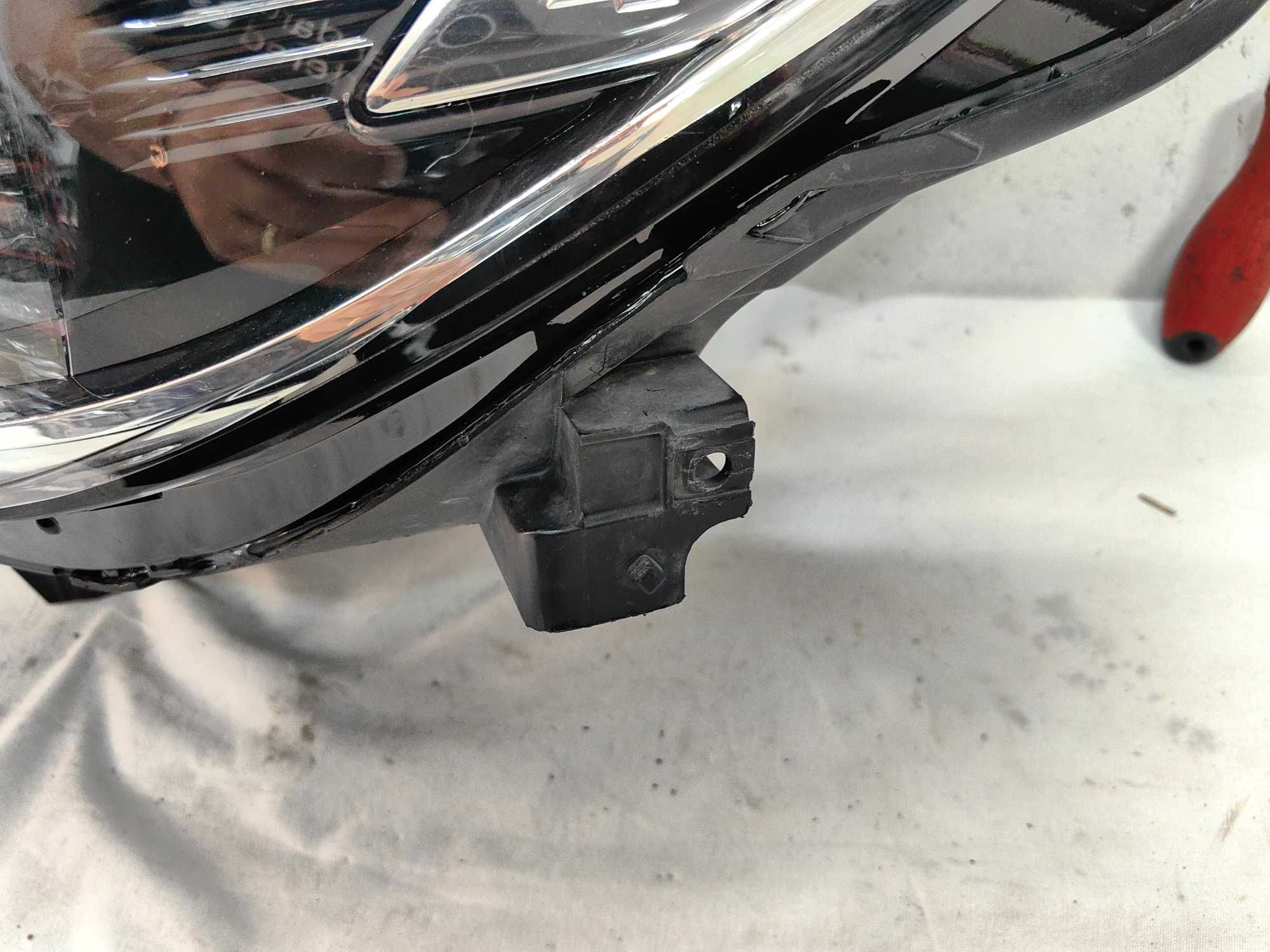 Оригинален фар Шевролет Chevrolet Malibu Xenon