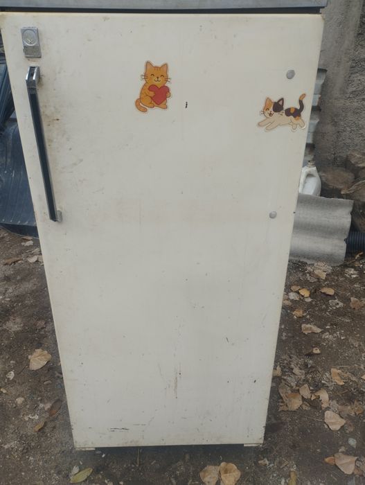 Продам б/у Холодильник на запчасти