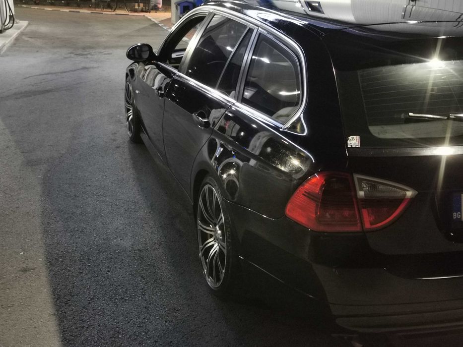 BMW325iКолатсъстояние. Нови летни гуми 18навргпредимесеца.