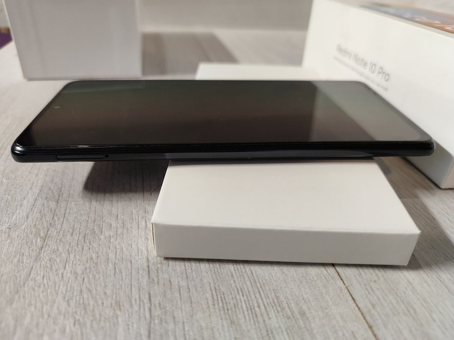 Xiaomi Redmi Note 10 Pro 5G в Пълен комплект!