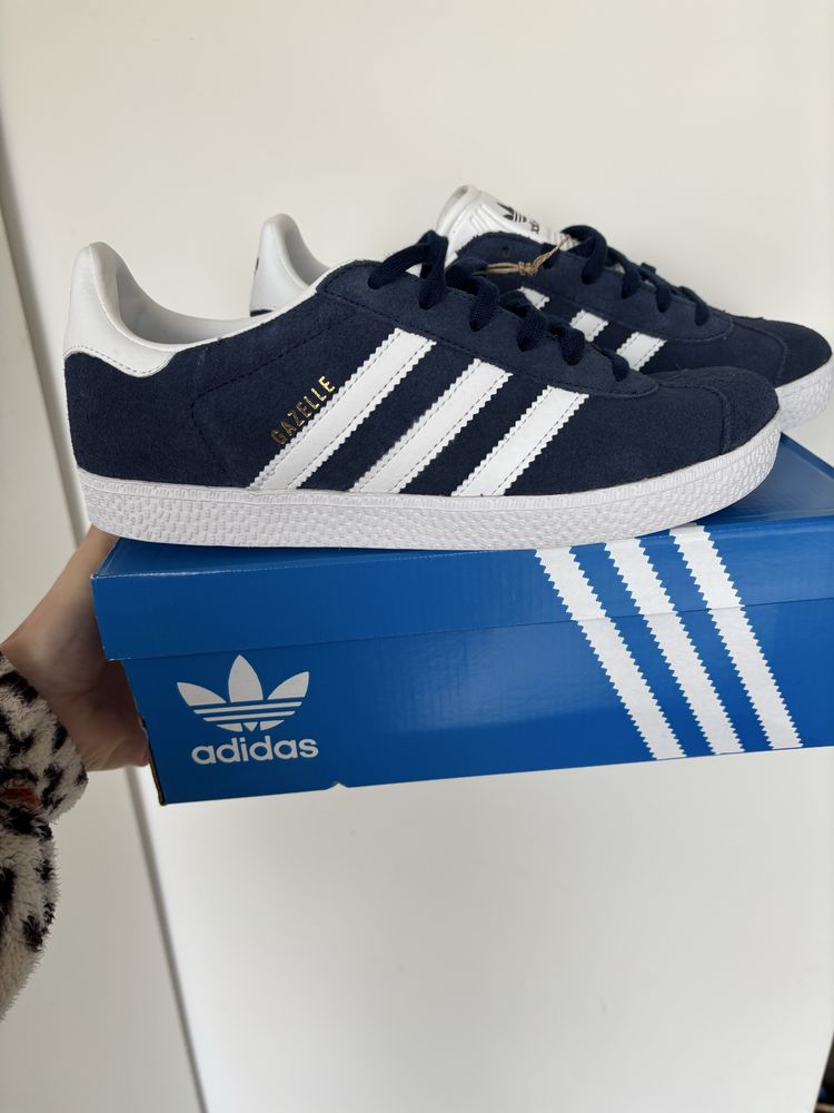 Adidas Gazelle 37 - noi, cu eticheta, in cutie originala - piele natur