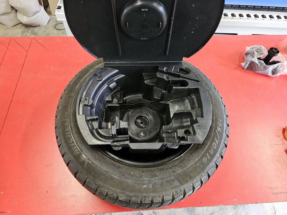 Резервна гума с органайзер за WV Polo 9n