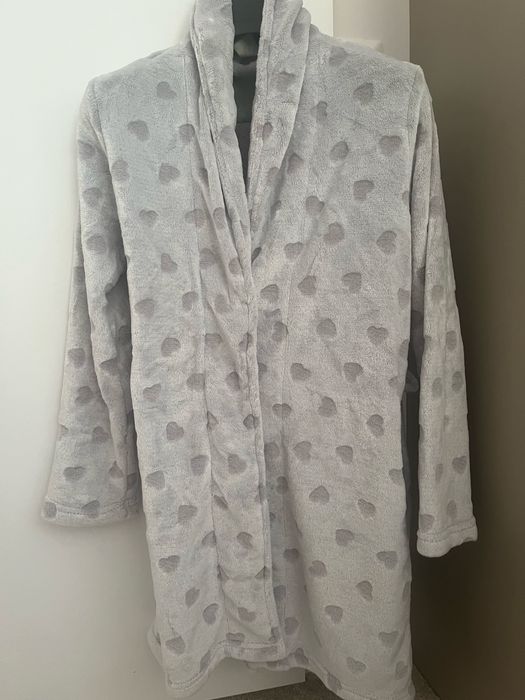 Пухкав халат със сърца