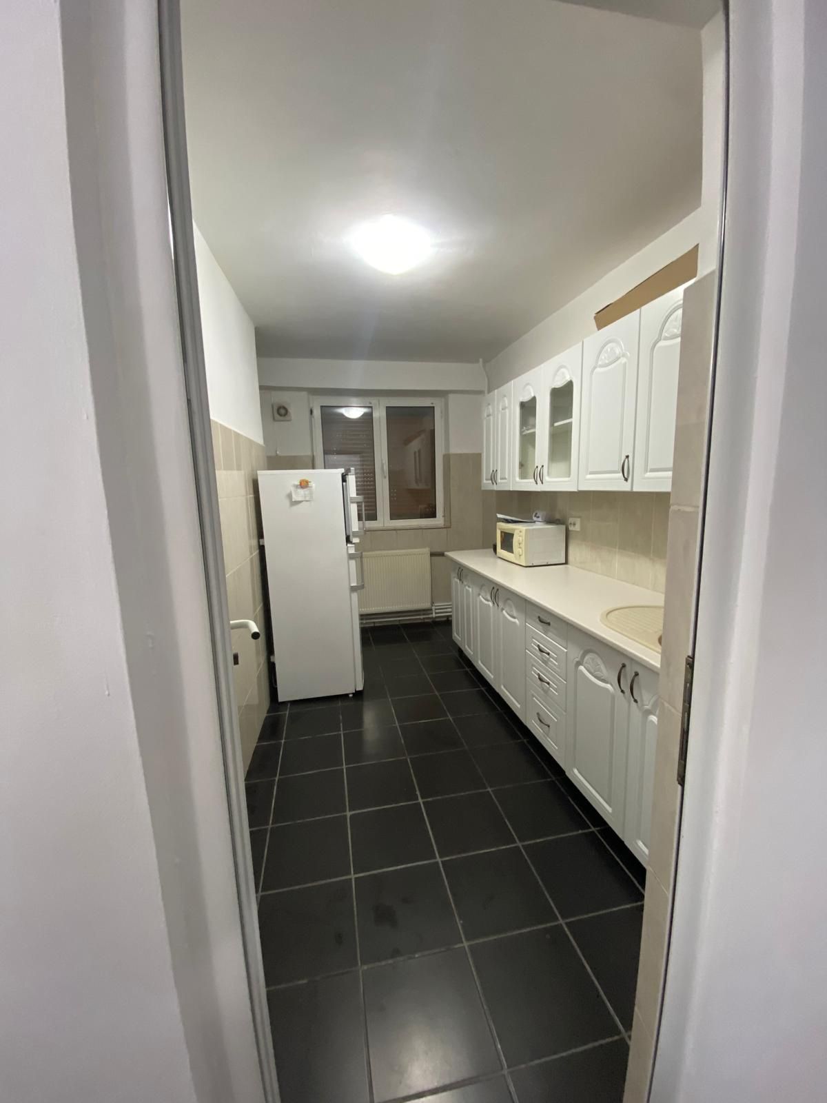 Apartament de inchiriat