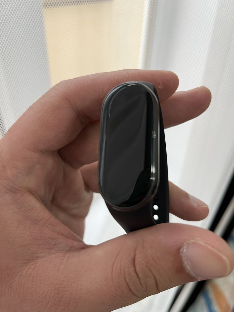 Mi Band 8 срочно продается