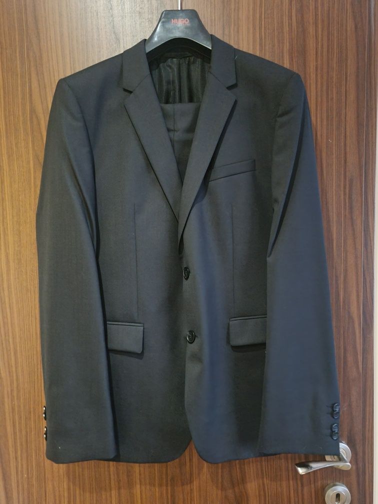 Нов костюм Hugo Boss