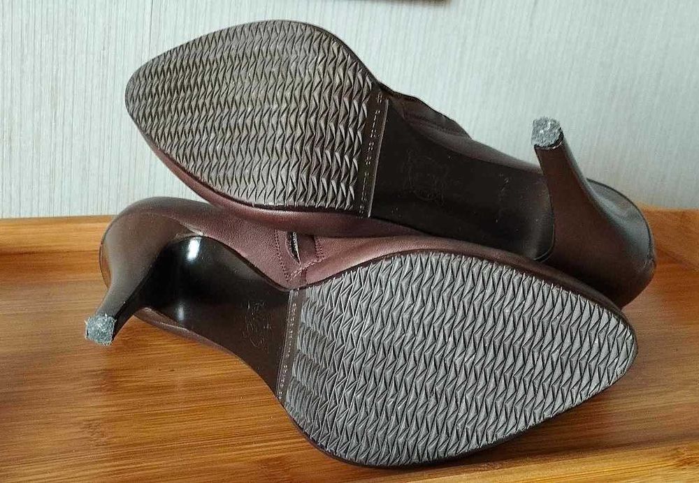 Дамски боти от естествена кожа, размер 39