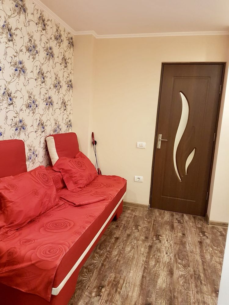 Apartament cu 2 camere, zona Dacia (Constanța)