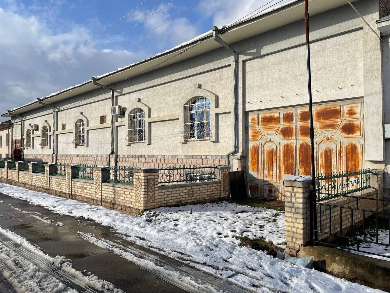 Продаю большой дом , 13 соток . Мирзо-Улугбекский район Дурмень. 3241