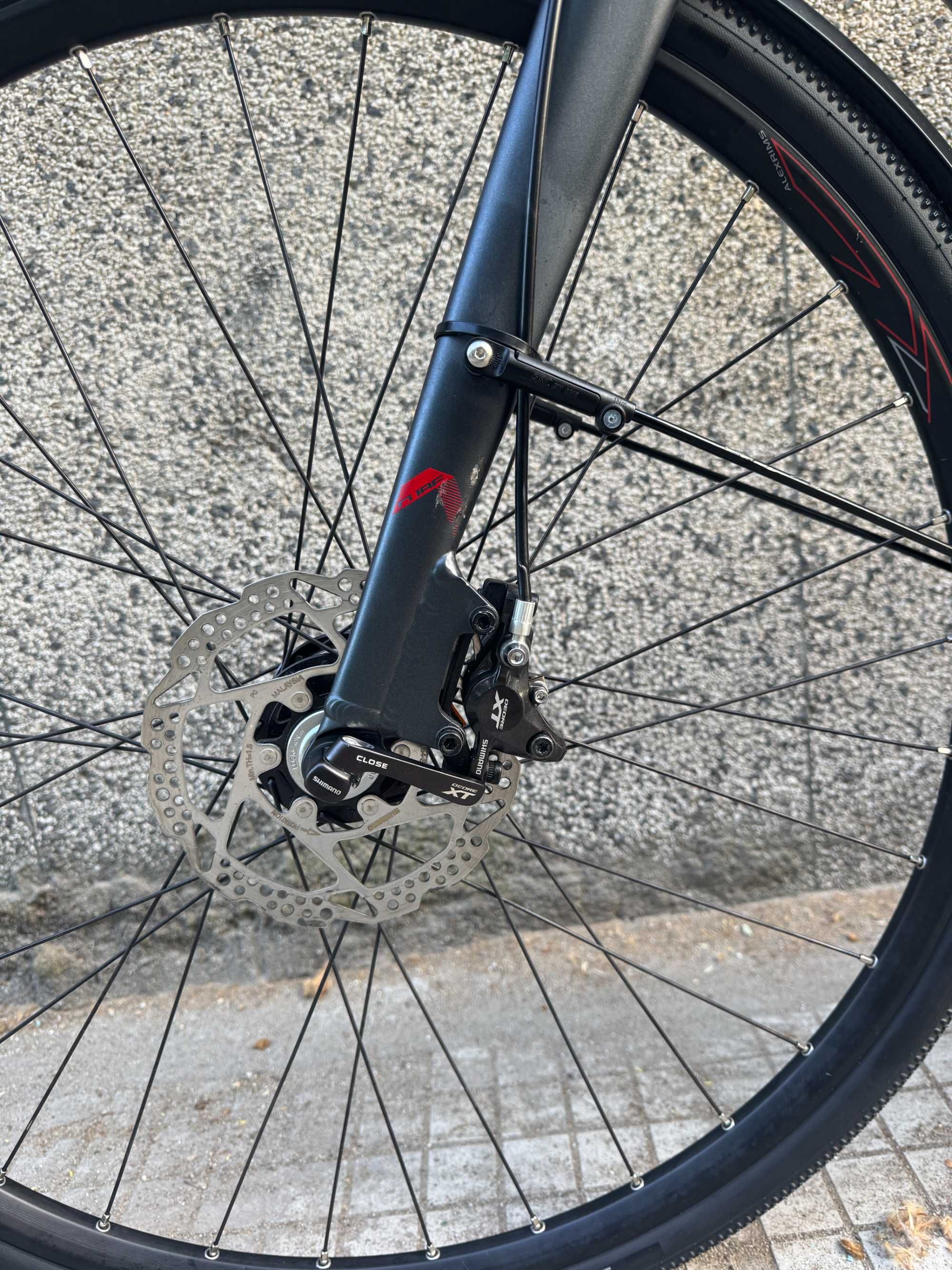 Cube Travel Sport 28''/Full Shimano XT 3x10/Led Light/Динамо главина