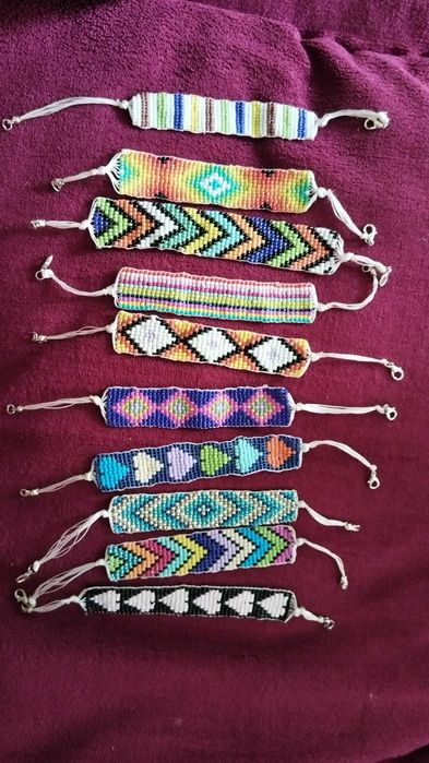 Продам новый браслеты разные цвета