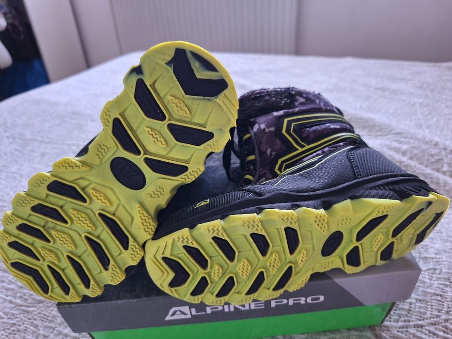 Ghete iarna mas 30 impecabile,de zăpadă