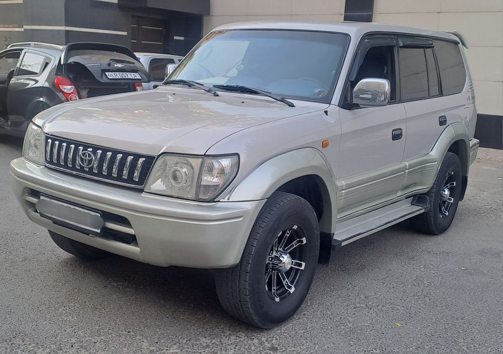 TOYOTA PRADO sotiladi xolati juda zo'r