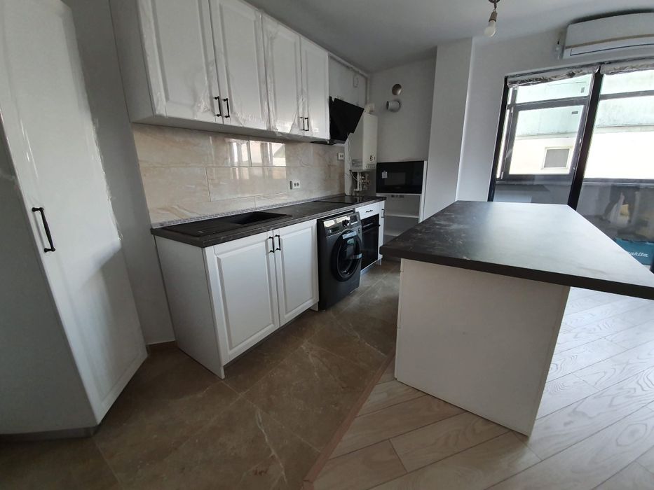 Mobila la comanda, bucătărie, dressing, baie, hol, living etc