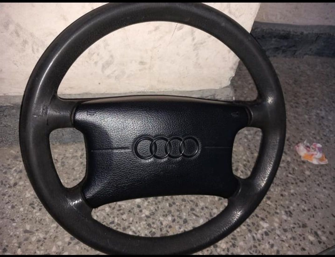 Оригинален Волан за AUDI A4-B5