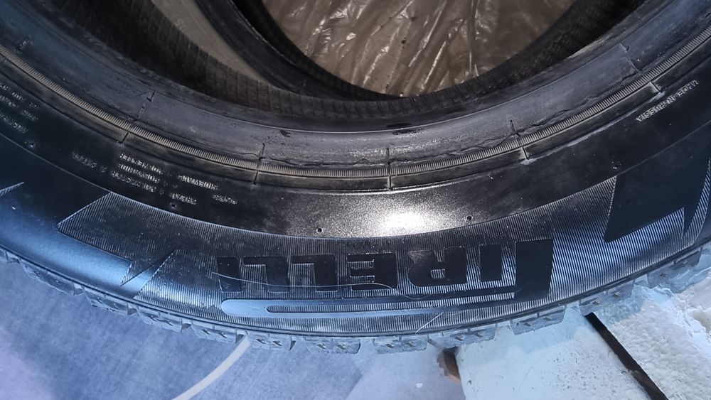 Продам Шины зимние