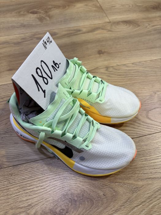 Nike ZOOMX -номер 42