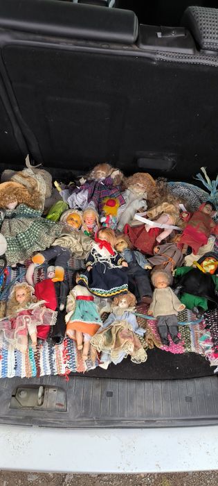 Papusi din portelan.