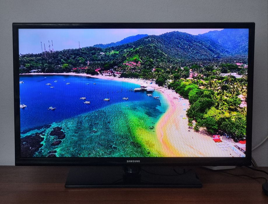 Телевизор / Samsung - 32" - FULLHD , 1080P