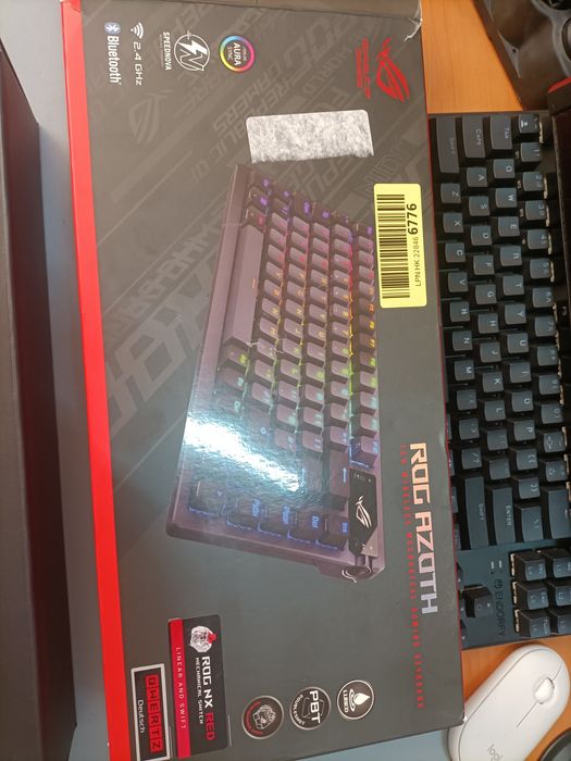 Asus ROG Azoth Клавиатура