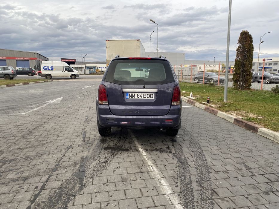 Vand sau schimb Ssangyorg Rexton  an 2006 motor 2,7  4x4