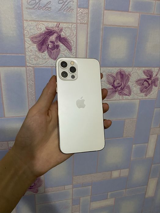 Продам Айфон 12 Pro 128gb 78%