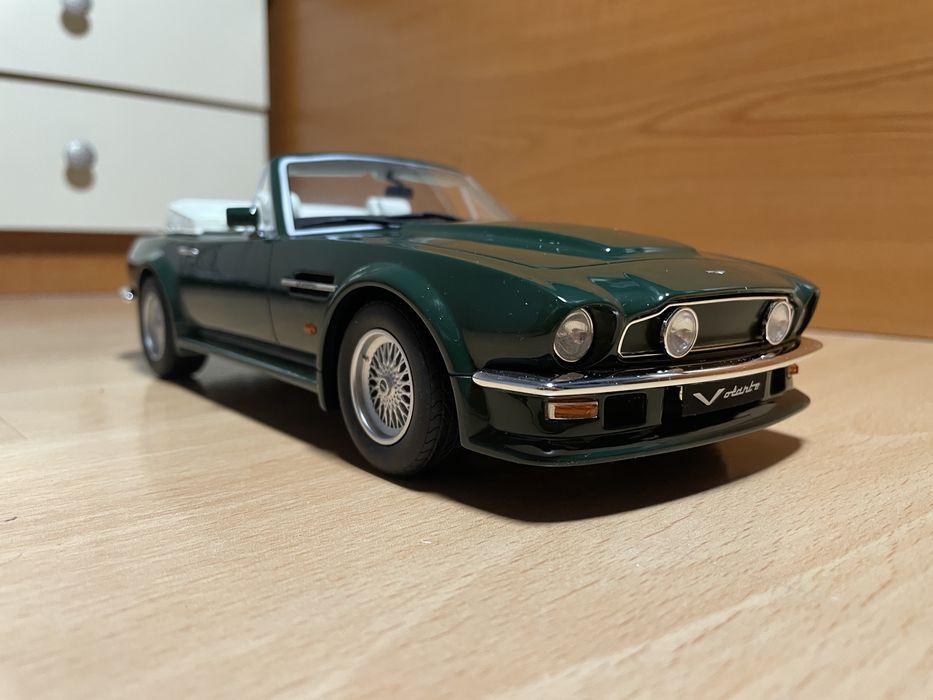 Aston Martin V8 Vantage (Volante) - GT Spirit - 1:18