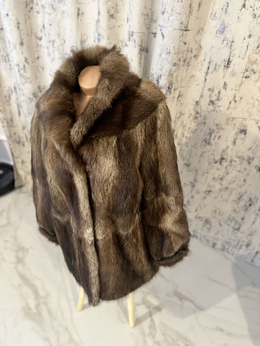 Blana deosebita de bizam