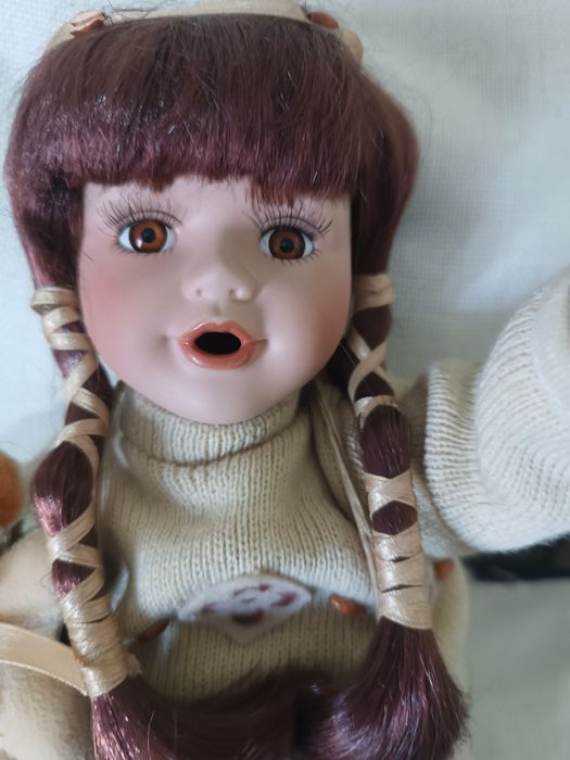 Продаю фарфоровые куклы