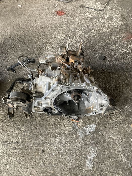 Toyota Auris 1.6 i 132 кс 2017 година 5 скорости Скоростна Кутия