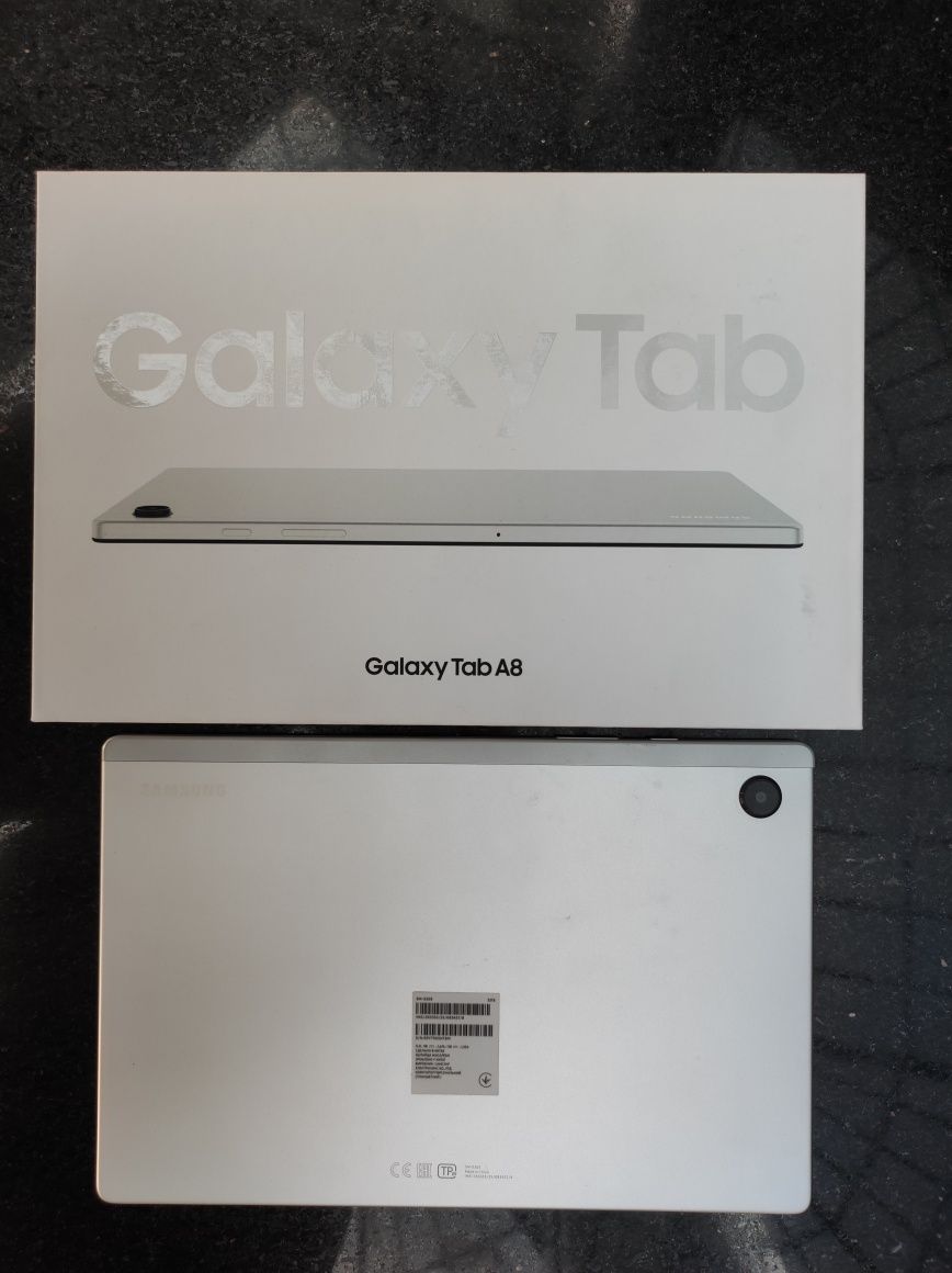 Samsung Galaxy Tab A8  32/GB Xolati ideal  Karobka dokiment Zaryatkala