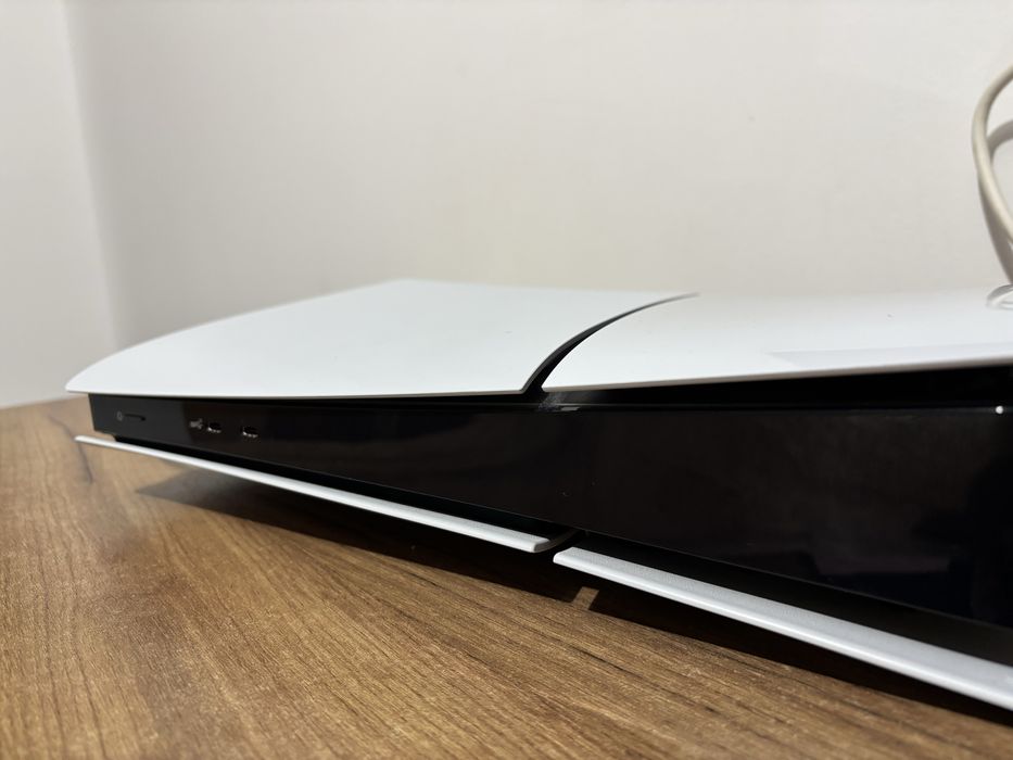 PlayStation 5 Impecabil, NOU